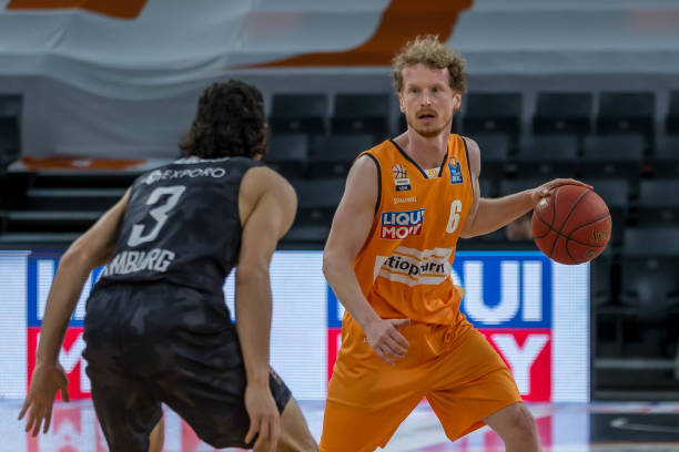 稳定与波动 稳定与波动