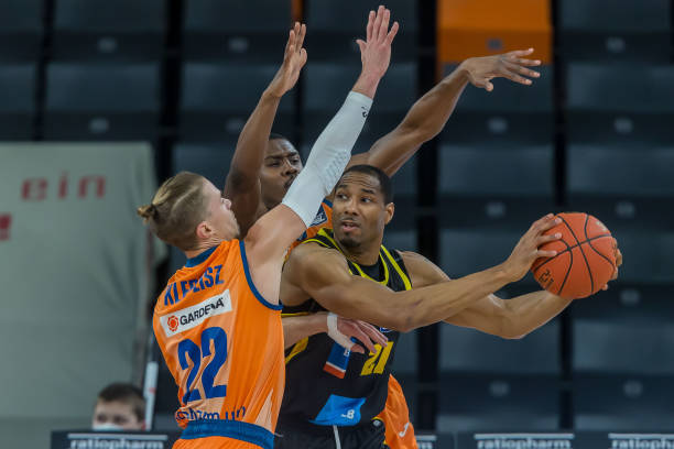 增添了更多 增添了更多