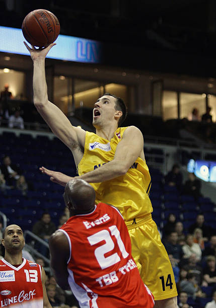 速度和精准 速度和精准